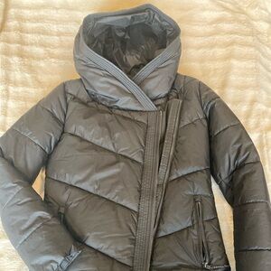 Volcom down coat